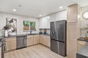 400 Chippendale Ave, Austin, TX 78745 - Photo 4