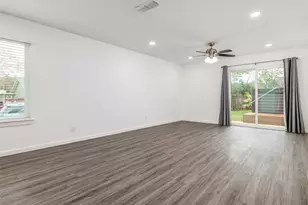 711 Buckingham Pl, Austin, TX 78745 - Photo 10