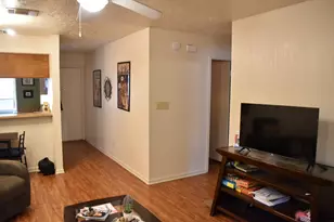 421 W San Antonio St, San Marcos, TX 78666 - Photo 4