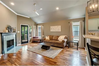 403 Rosedale Boulevard, Georgetown, TX 78628 - Photo 4