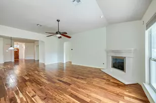 1919 Wildfire, Leander, TX 78641 - Photo 8
