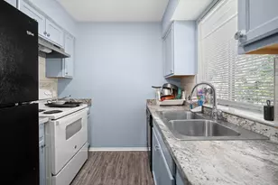 413 Thelma Dr, Austin, TX 78745 - Photo 6