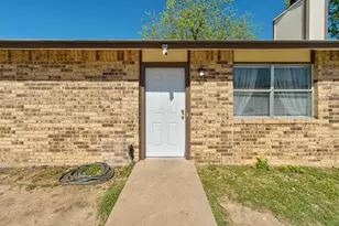 413 Thelma Dr, Austin, TX 78745 - Photo 2