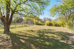413 Thelma Dr, Austin, TX 78745 - Photo 38