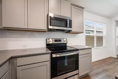 148 Perfect World Loop, Jarrell, TX 76537 - Photo 18