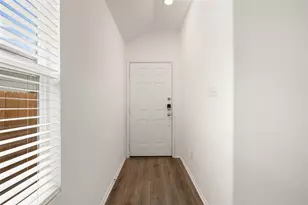 148 Perfect World Loop, Jarrell, TX 76537 - Photo 4