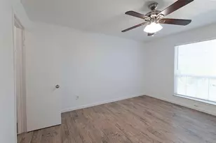 2430 Cromwell Cir, Austin, TX 78741 - Photo 14