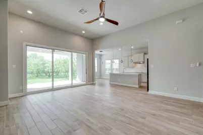 359 Raptor Beak Way, Cedar Creek, TX 78612 - Photo 8