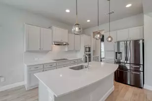 359 Raptor Beak Wy, Cedar Creek, TX 78612 - Photo 2