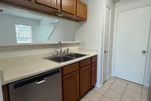 5908 Parkwood Dr, Austin, TX 78735 - Photo 10