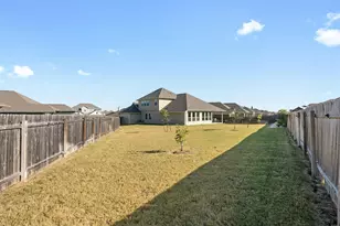 103 Scotsburg St, Hutto, TX 78634 - Photo 34