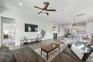 103 Scotsburg St, Hutto, TX 78634 - Photo 6