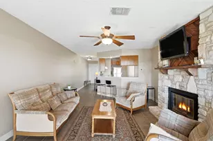 1226 Cougar Dr, Canyon Lake, TX 78133 - Photo 2