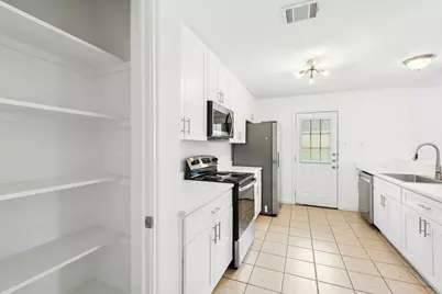 7209 Oak Meadow Drive #B, Austin, TX 78736 - Photo 14