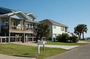 1 Jamaica Dr, Rockport, TX 78382 - Photo 4