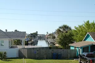 1 Jamaica Dr, Rockport, TX 78382 - Photo 8