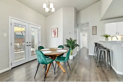 1201 E Logan Street, Round Rock, TX 78664 - Photo 14