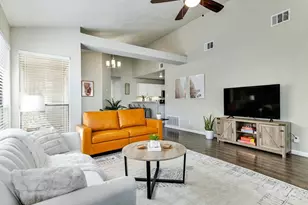 1201 E Logan St, Round Rock, TX 78664 - Photo 12