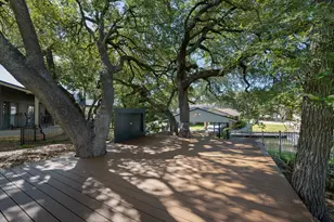 101 Third Sid W, Horseshoe Bay, TX 78657 - Photo 36