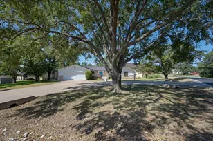 101 Third Sid W, Horseshoe Bay, TX 78657 - Photo 2