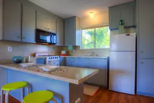 302 E 34th St, Austin, TX 78705 - Photo 1