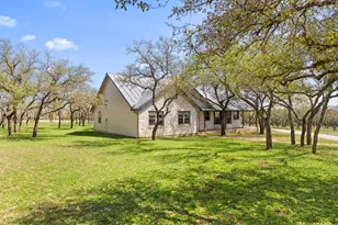 434 W Turner Ct, Johnson City, TX 78636 - Photo 38