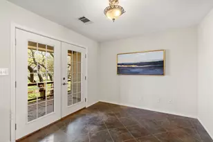 434 W Turner Ct, Johnson City, TX 78636 - Photo 6