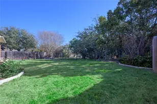 22325 Rock Wren Rd, Spicewood, TX 78669 - Photo 2