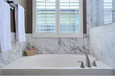 22325 Rock Wren Road, Spicewood, TX 78669 - Photo 14