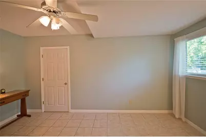 702 E Schubert Street, Fredericksburg, TX 78624 - Photo 16