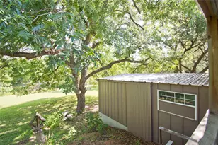 702 E Schubert St, Fredericksburg, TX 78624 - Photo 30