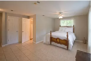 702 E Schubert St, Fredericksburg, TX 78624 - Photo 20
