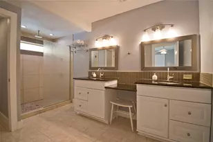 702 E Schubert St, Fredericksburg, TX 78624 - Photo 10