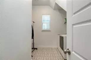 229 Bonnet Blvd, Georgetown, TX 78628 - Photo 18