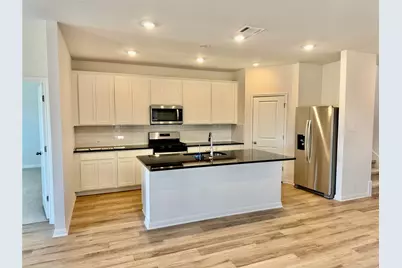 301 Texas Agate Drive, Kyle, TX 78640 - Photo 2