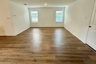 716 Commander Abbott Dr, Jarrell, TX 76537 - Photo 6