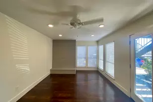 909 Reinli St, Austin, TX 78751 - Photo 2