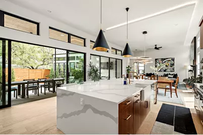 2116 Kenwood Avenue, Austin, TX 78704 - Photo 2