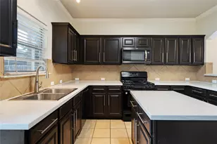 7513 S Glenn St, Austin, TX 78744 - Photo 10