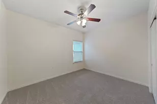 7513 S Glenn St, Austin, TX 78744 - Photo 6