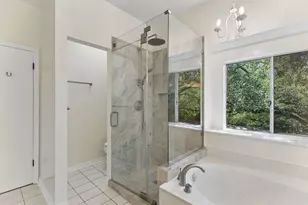 3609 Latimer Dr, Austin, TX 78732 - Photo 32