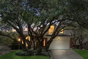 3609 Latimer Dr, Austin, TX 78732 - Photo 6