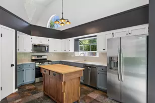 3609 Latimer Dr, Austin, TX 78732 - Photo 18
