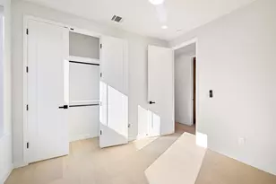 4324 Airport Blvd, Austin, TX 78722 - Photo 12