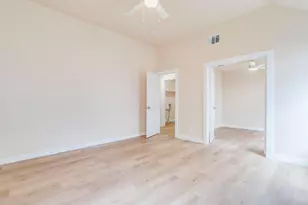 214 Sandhill Dr, Lockhart, TX 78644 - Photo 18