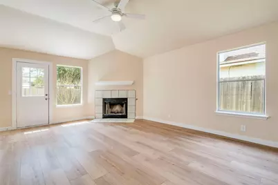 214 Sandhill Drive, Lockhart, TX 78644 - Photo 8