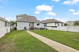 109 Fabion St, Kyle, TX 78640 - Photo 16