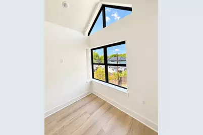 605 E 55th Street #4, Austin, TX 78751 - Photo 6