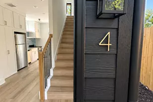 605 E 55th St, Austin, TX 78751 - Photo 2
