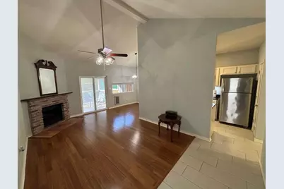 307 Quarry Street, San Marcos, TX 78666 - Photo 2